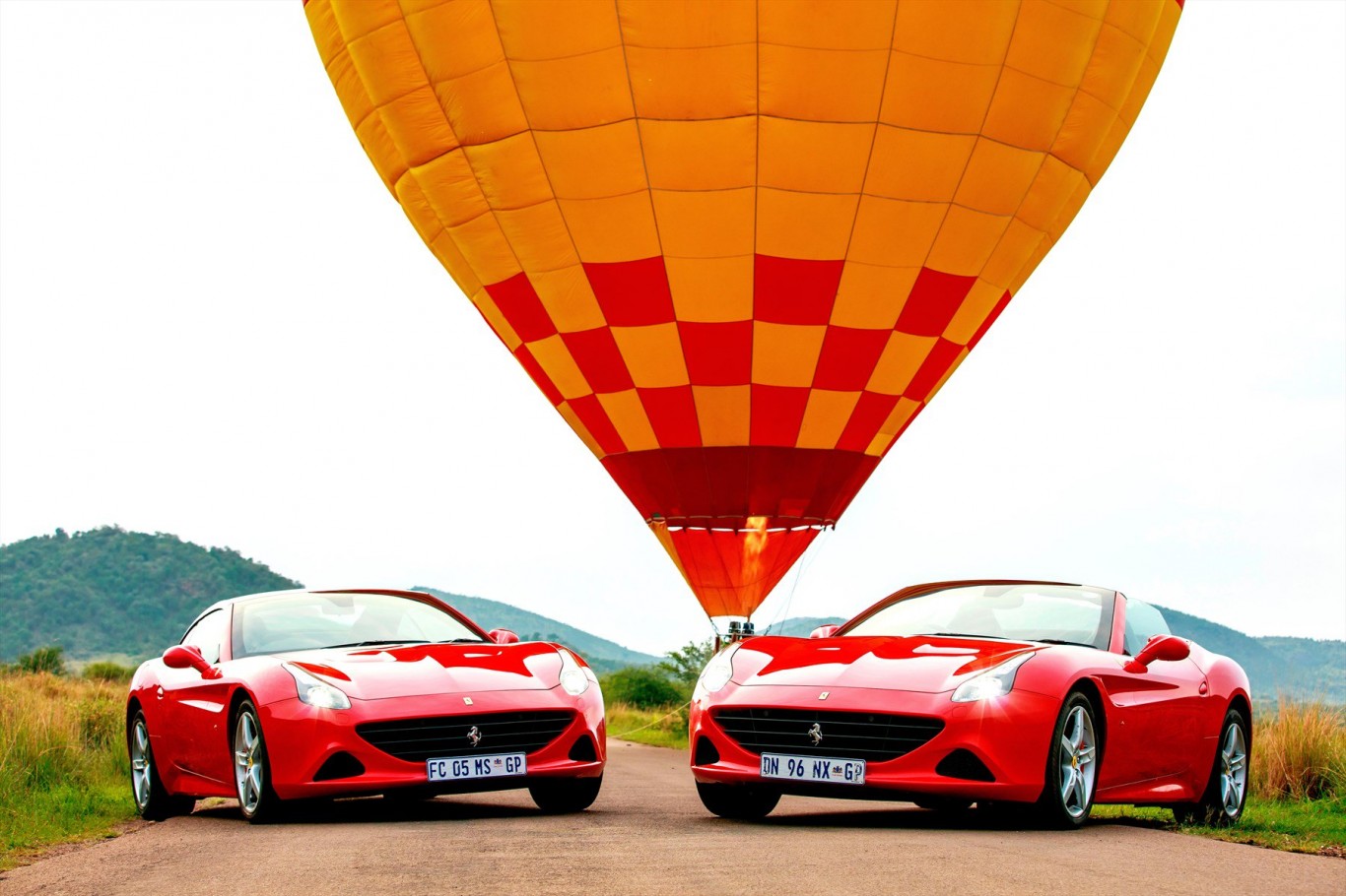 ferrari-californiat_africa-021_1800x1800