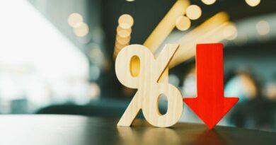 What the SARB rate cut means for traders